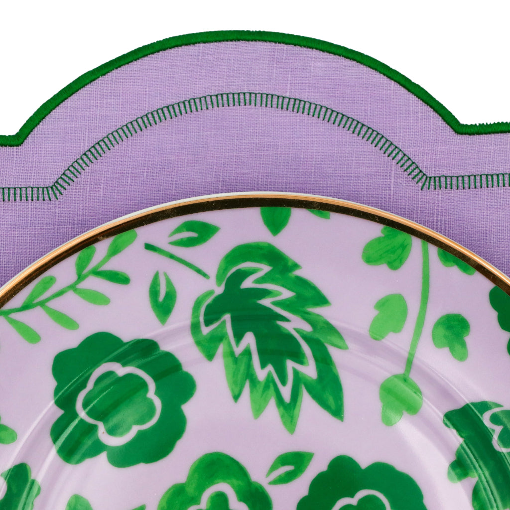 Bernadette Leaf Dinner Plate macro detail of hand-painted design and rim detail - premium dinner plate by Ro'Table NYC