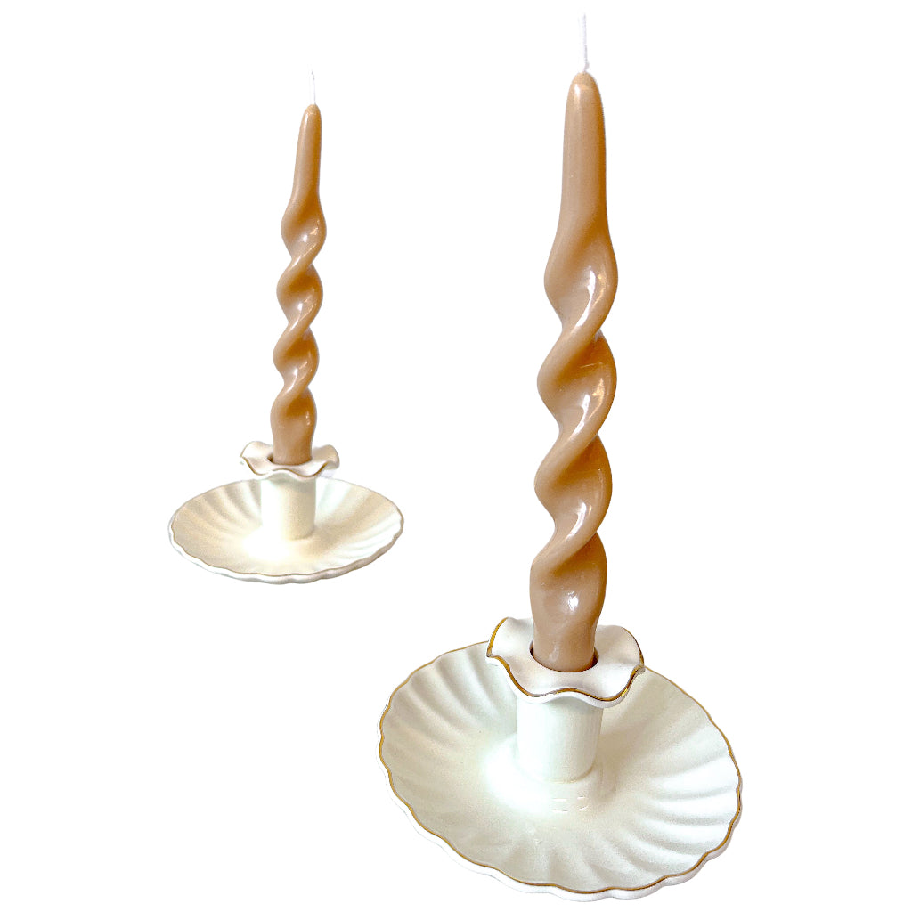 Caramel Swirl Candle - Pack of 2 side view highlighting artisan craftsmanship - Ro'Table NYC
