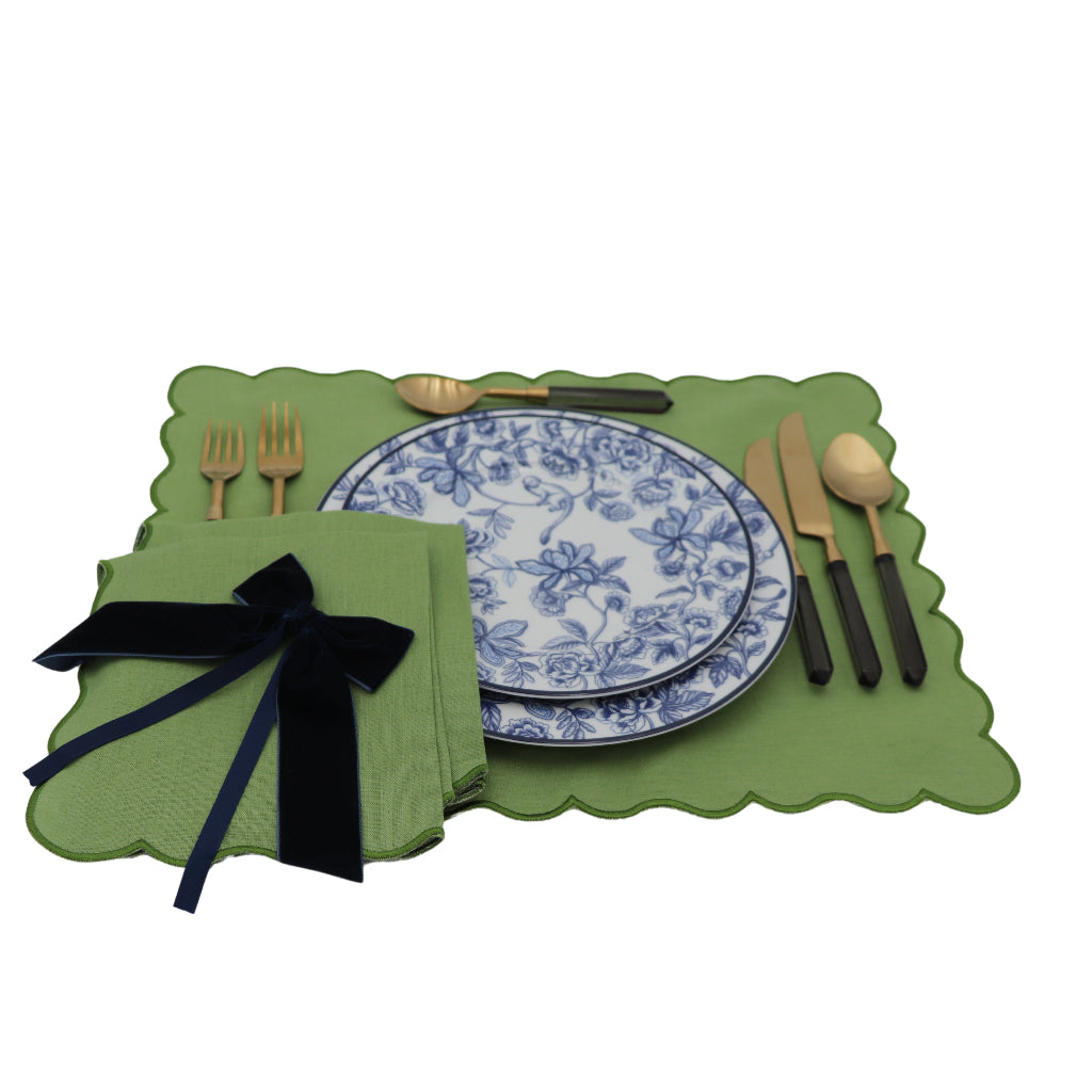 Evergreen Wave Napkin in a warm dinner party setting with candles and flowers - Ro'Table NYC