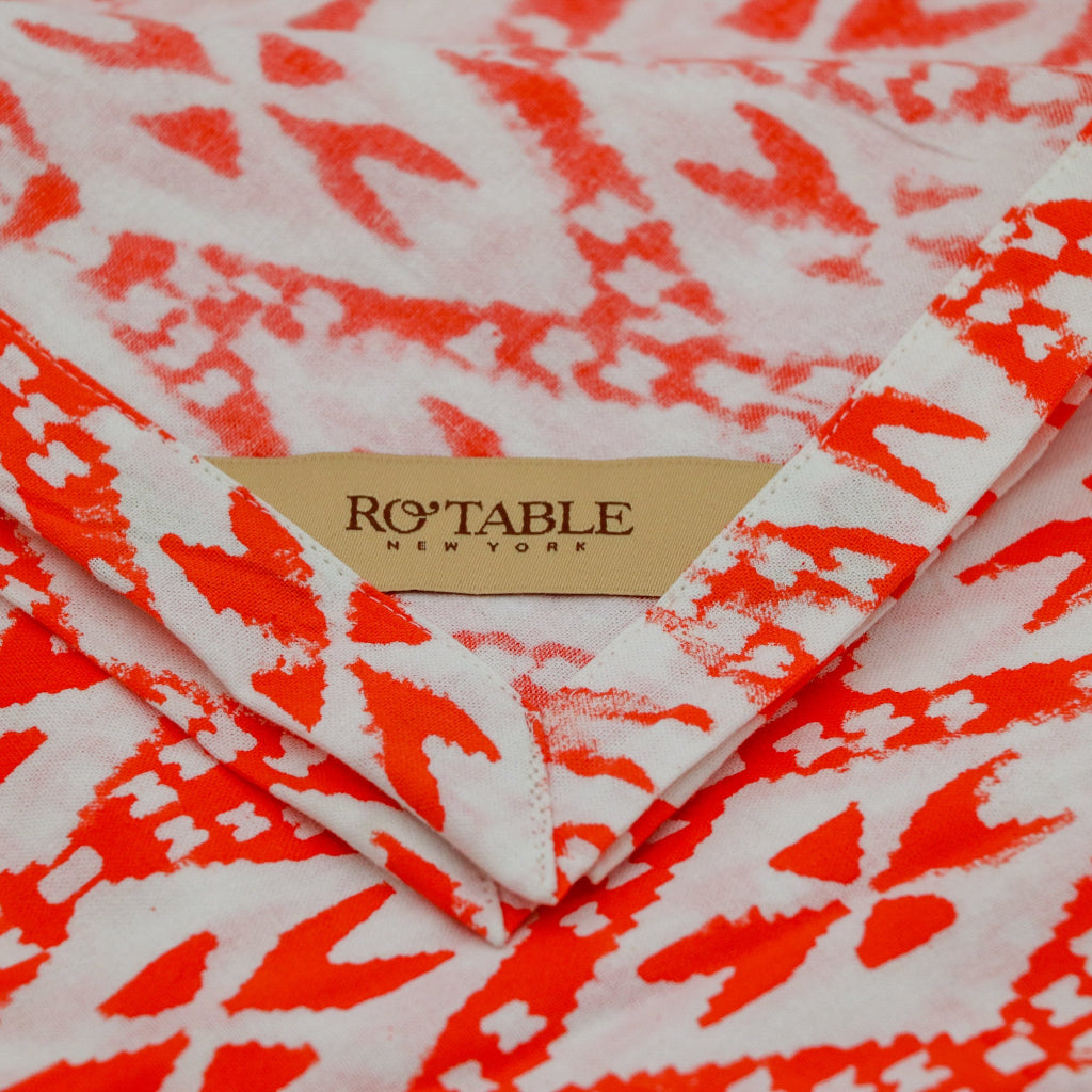 100% Organic Cotton - Isabella Cove Tablecloth displayed backside with Ro'Table logo - Ro'Table NYC