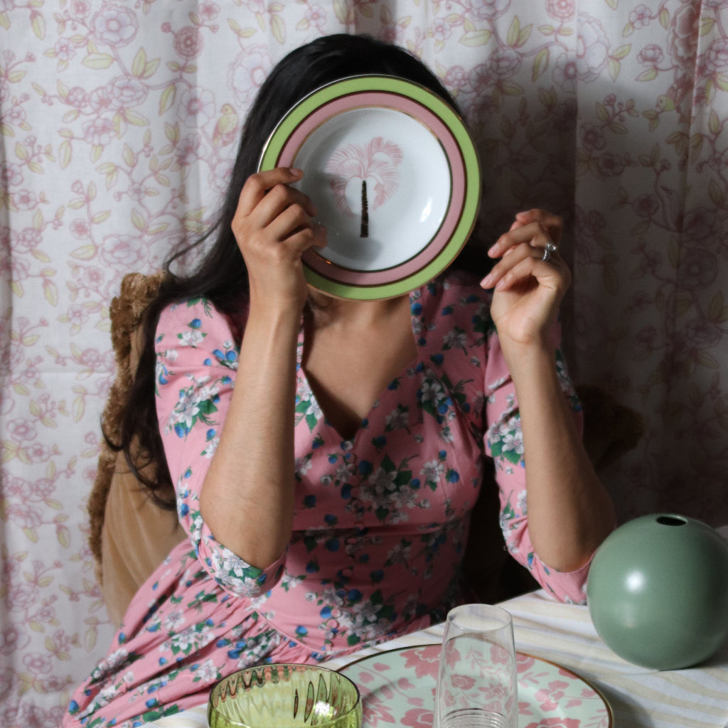 Pistachio & Lychee Palm Soup Bowl texture and finish detail showing porcelain quality - Ro'Table NYC