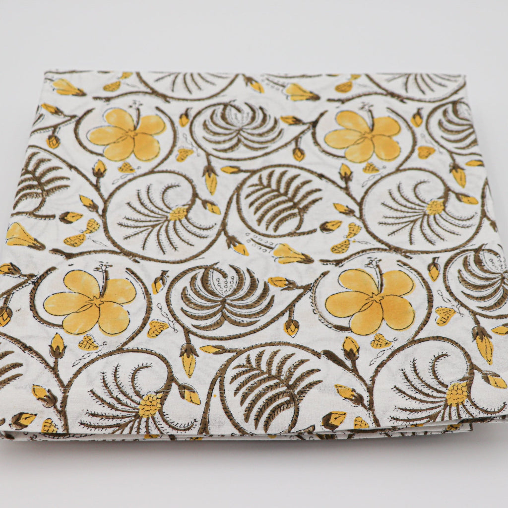 100% Organic Cotton - Summer of Love Tablecloth side view highlighting artisan linen craftsmanship - Ro'Table NYC