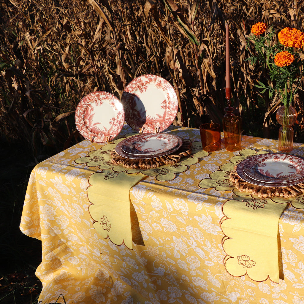 Tawny Marigold Placemat overhead view showing premium linen weave - Ro'Table NYC placemat