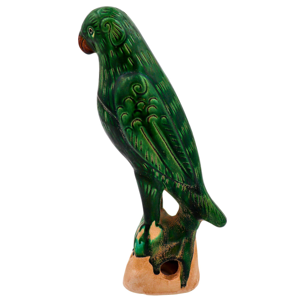 Verde Voyager Parrot styled on a luxury dinner table setting - Ro'Table NYC