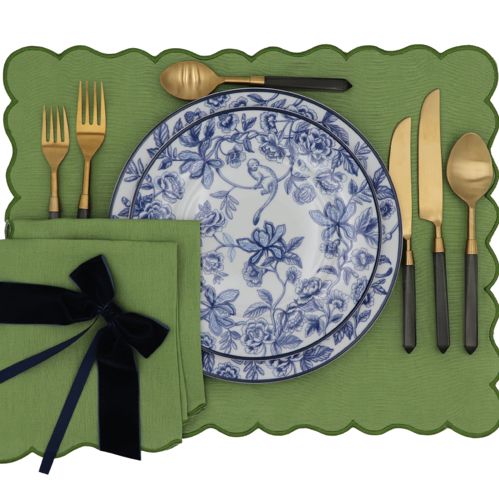 Bombay Blue Starter Plate pattern and design detail for discerning hosts - Ro'Table NYC
