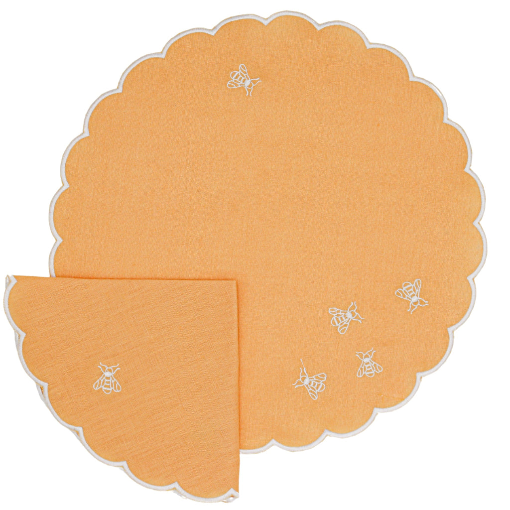 Bumble Voyage Placemat close-up showing premium linen weave - Lady Oliver's Hive collection by Ro'Table NYC