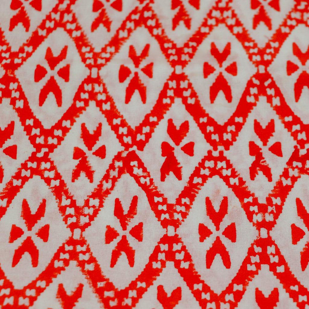 100% Organic Cotton - Isabella Cove Tablecloth textile close-up - Ro'Table NYC