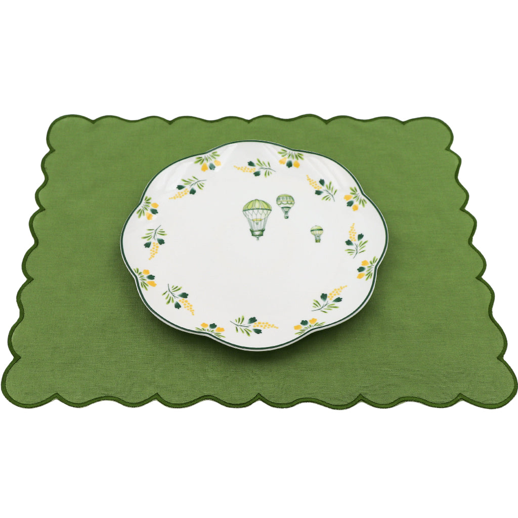 Valensole Lavender Scalloped Dinner Plate overhead view showing scalloped edge and decorative motif - Ro'Table NYC dinner plate