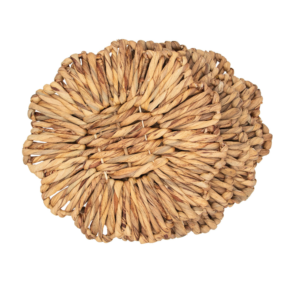 Scalloped Natural Rattan Charger close-up showing hand-printed pattern and linen texture - Ro'Table NYC